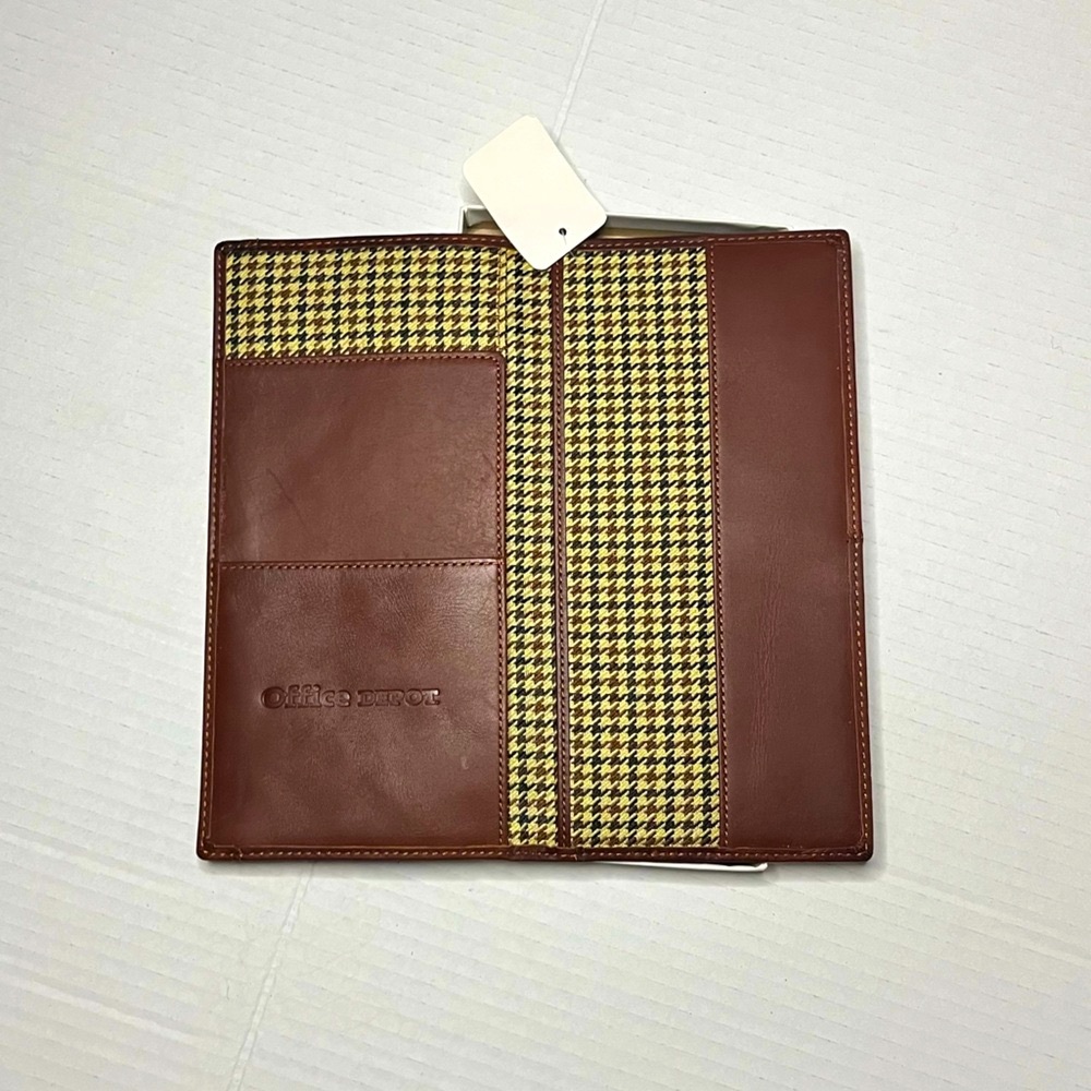 Cutter & Buck Passport Wallet